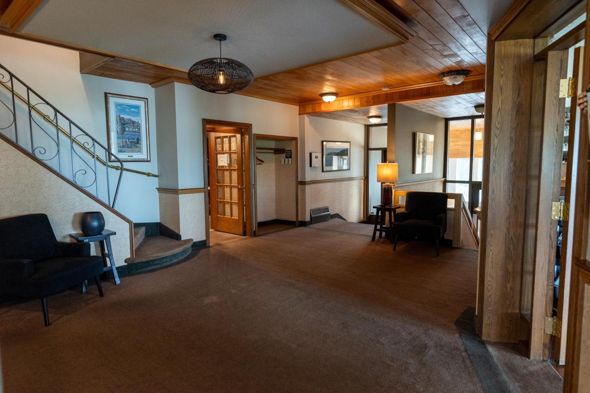 Auberge Le Parasol Saguenay Exterior photo